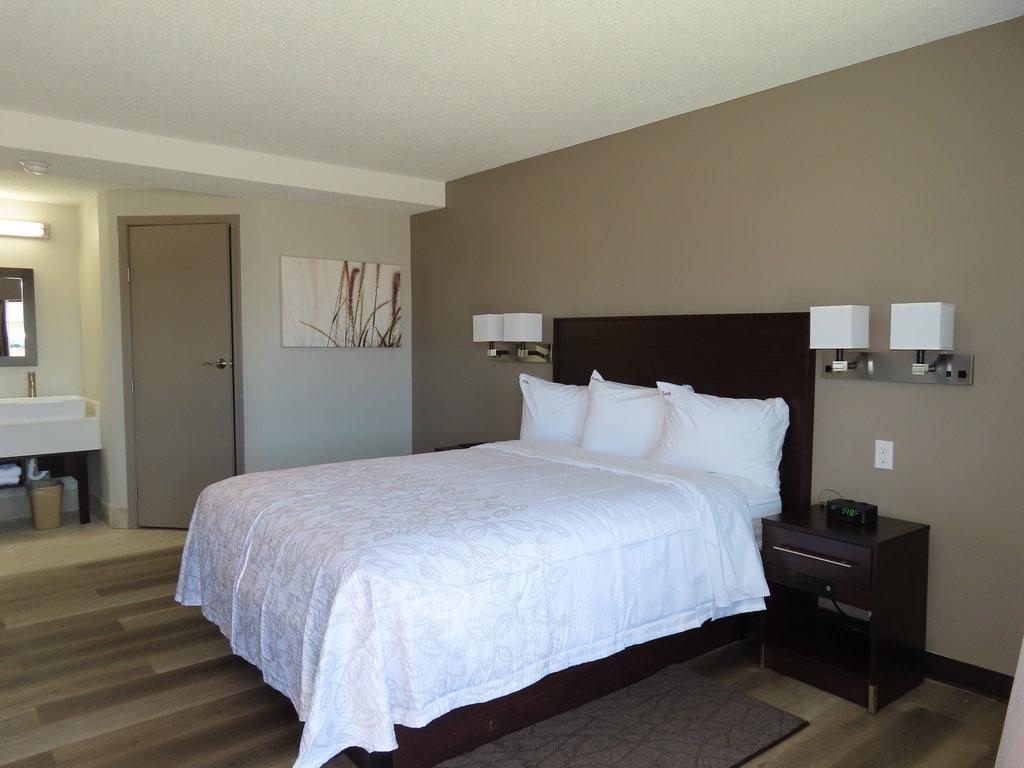 Red Roof Plus+ & Suites Erie Luaran gambar