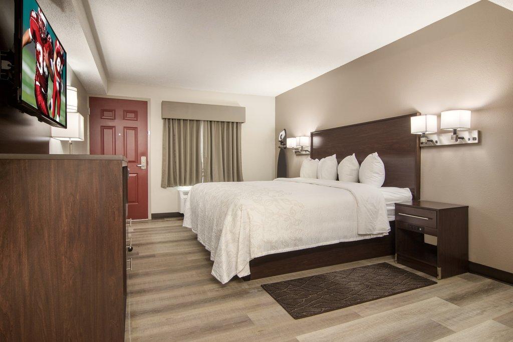 Red Roof Plus+ & Suites Erie Luaran gambar