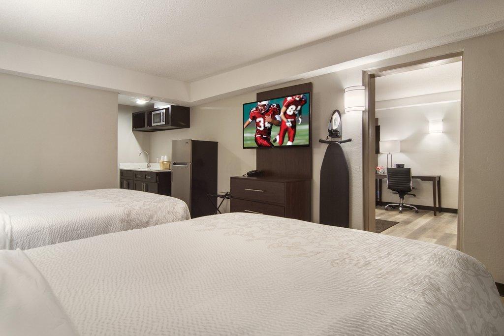 Red Roof Plus+ & Suites Erie Luaran gambar